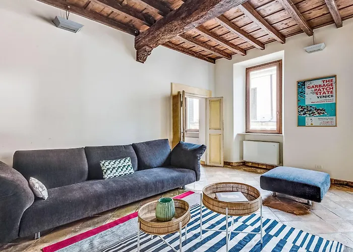 Pantheon View By Interhome شقة *