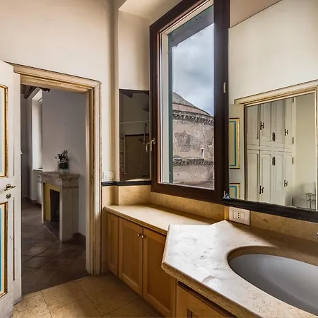 Daire Pantheon View By Interhome